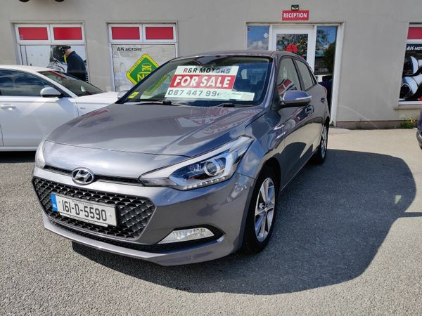 Hyundai i20 Hatchback, Petrol, 2016, Grey