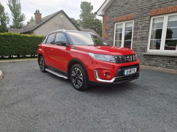 Suzuki Vitara SUV, Petrol, 2021, Red