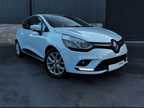 Renault Clio Hatchback, Diesel, 2015, White
