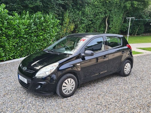 Hyundai i20 Hatchback, Petrol, 2011, Black