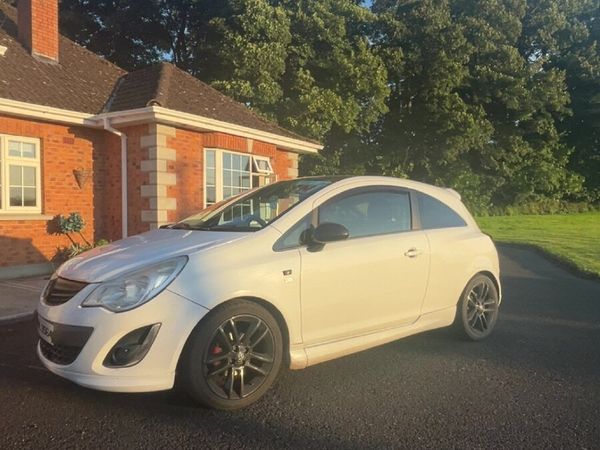 Vauxhall Corsa Hatchback, Diesel, 2013, White