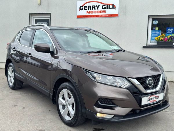 Nissan Qashqai Hatchback, Diesel, 2019, Brown