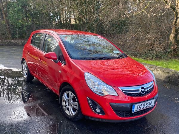 Opel Corsa Hatchback, Petrol, 2013, Red