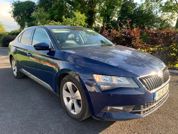 Skoda Superb Hatchback, Diesel, 2016, Blue