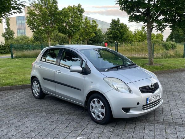 Toyota Yaris Hatchback, Petrol, 2008, Silver
