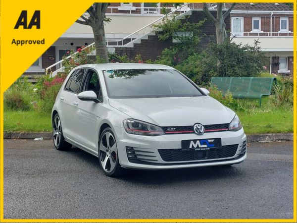 Volkswagen Golf Hatchback, Petrol, 2014, White