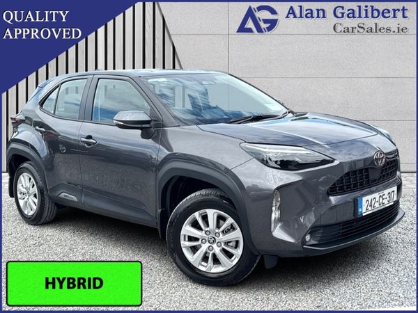 Toyota Yaris Cross Hatchback, Petrol Hybrid, 2024, Grey