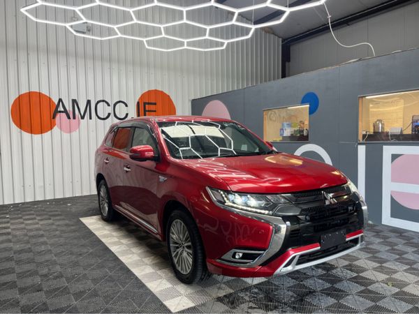 Mitsubishi Outlander SUV, Petrol Hybrid, 2019, Red