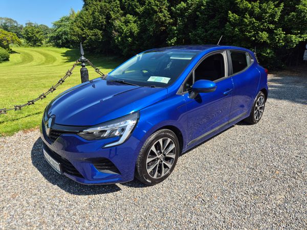 Renault Clio Hatchback, Petrol, 2022, Blue
