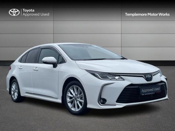 Toyota Corolla Saloon, Hybrid, 2022, White