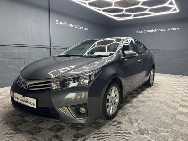 Toyota Corolla Saloon, Diesel, 2016, Grey