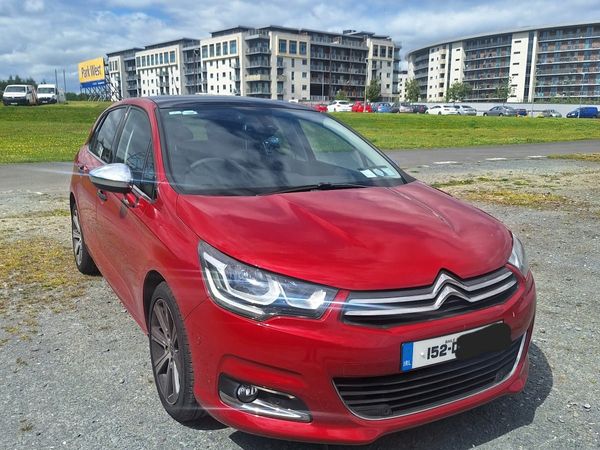 Citroen C4 Hatchback, Petrol, 2015, Red
