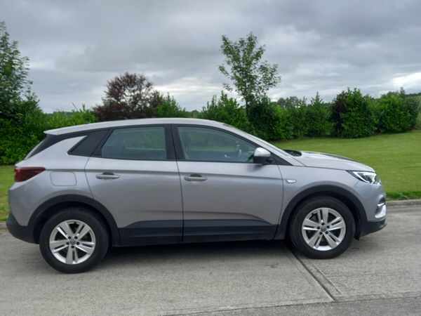 Opel Grandland X SUV, Diesel, 2019, Grey