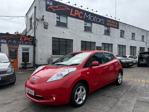 Nissan Leaf Hatchback, Electric, 2017, Red