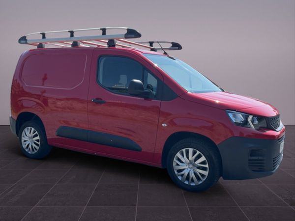 Peugeot Partner Van, Diesel, 2020, Red