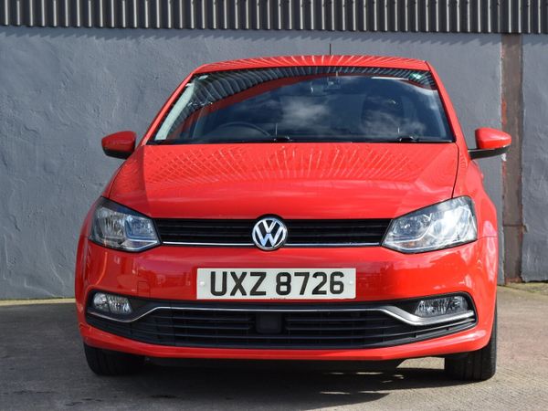Volkswagen Polo Unknown, Unknown, 2015, Red