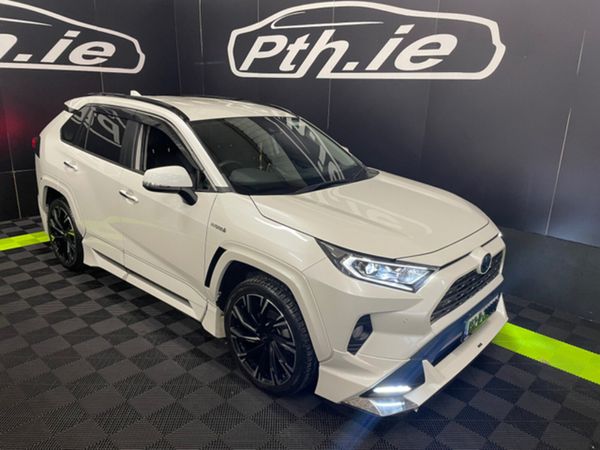 Toyota RAV4 Estate, Petrol Hybrid, 2019, White