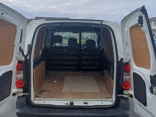 Peugeot Partner MPV, Diesel, 2014, White