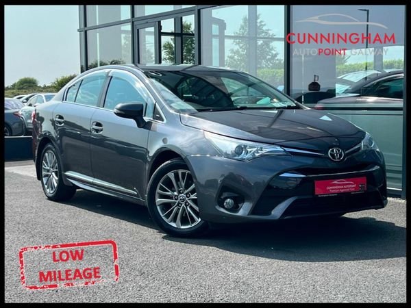 Toyota Avensis Saloon, Diesel, 2016, Grey