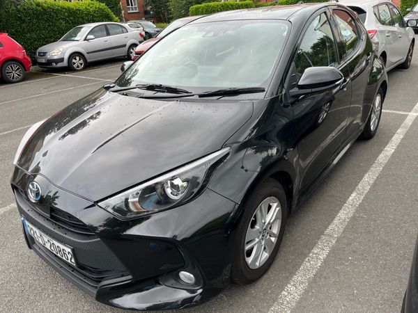 Toyota Yaris Hatchback, Petrol Hybrid, 2022, Black