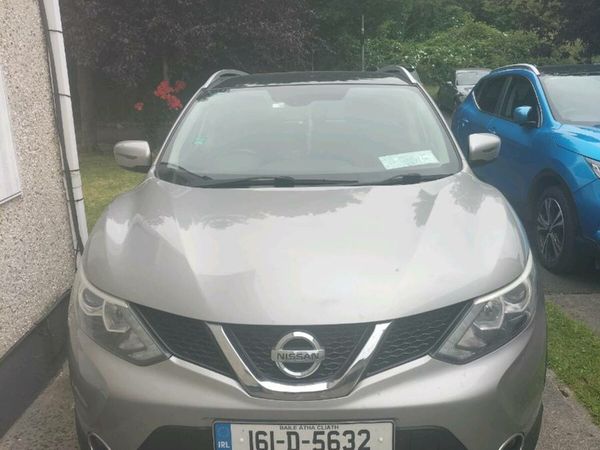 Nissan Qashqai Hatchback, Diesel, 2016, Silver