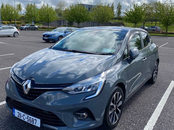 Renault Clio Hatchback, Petrol, 2021, Grey