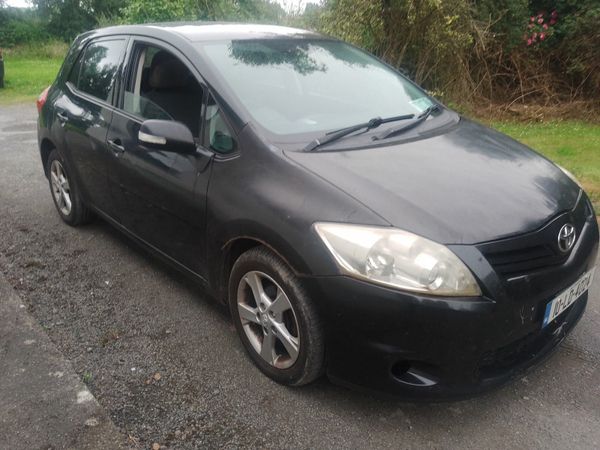 Toyota Auris Hatchback, Petrol, 2010, Black