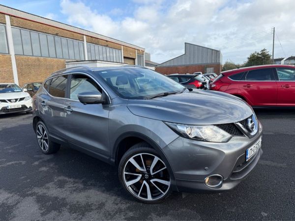 Nissan Qashqai Hatchback, Diesel, 2017, Grey