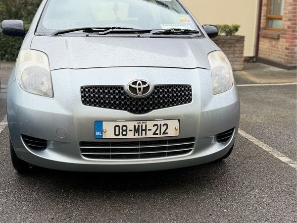 Toyota Yaris Hatchback, Petrol, 2008, Silver