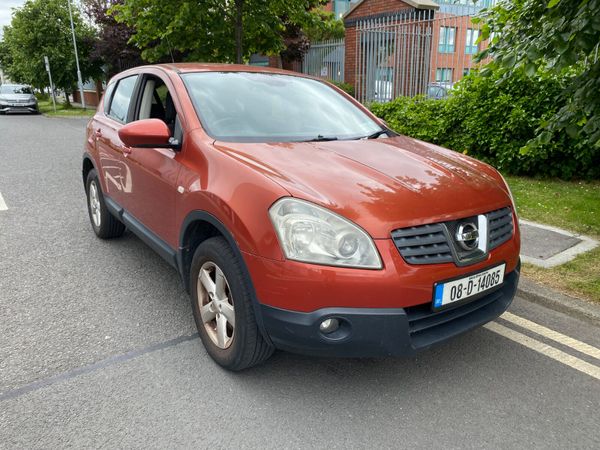 Nissan Qashqai Hatchback, Petrol, 2008, Red