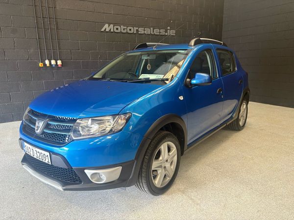 Dacia Sandero Stepway Hatchback, Diesel, 2016, Blue