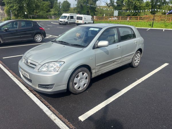 Toyota Corolla Hatchback, Petrol, 2006, Silver