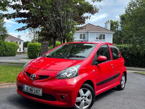 Toyota Aygo Hatchback, Petrol, 2006, Red