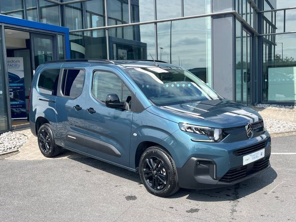 Citroen Berlingo Multispace MPV, Diesel, 2025, Blue