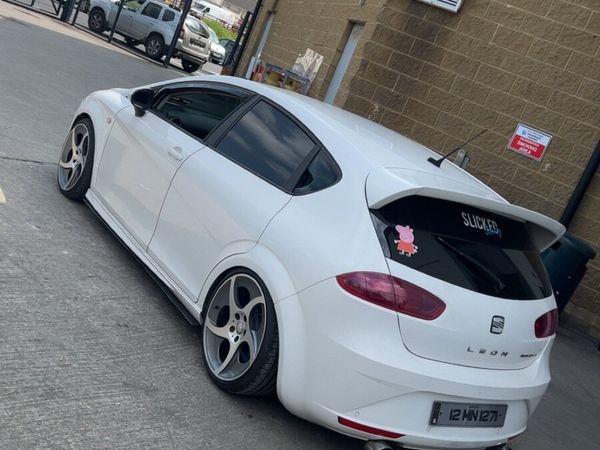 SEAT Leon Hatchback, Diesel, 2012, White