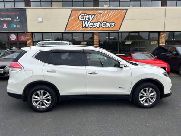 Nissan X-Trail Estate, Petrol Hybrid, 2016, White