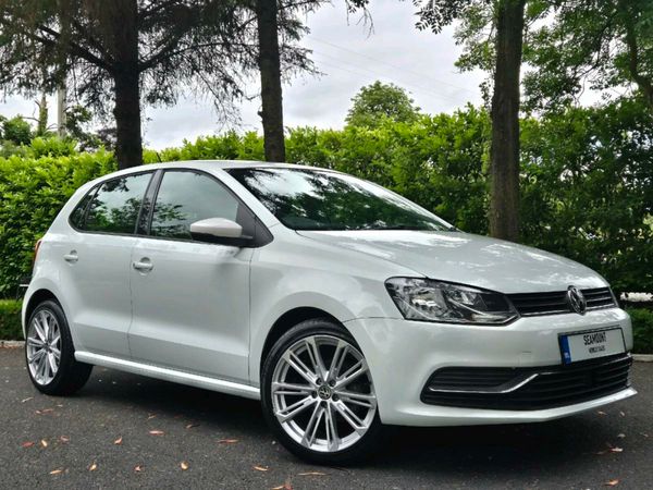 Volkswagen Polo Hatchback, Petrol, 2015, White