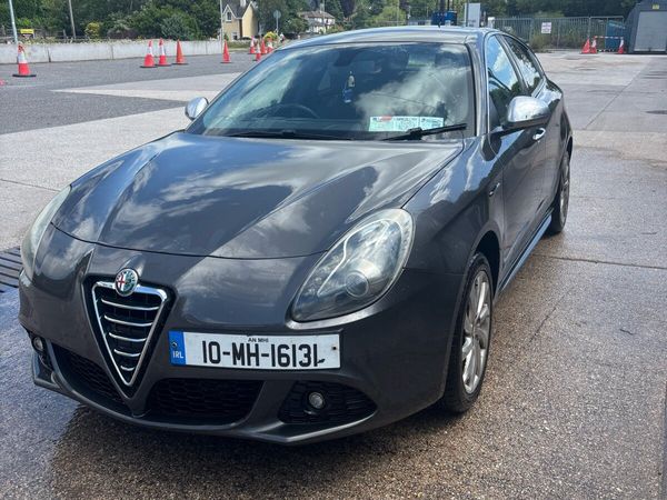 Alfa Romeo Giulietta Hatchback, Diesel, 2010, Grey