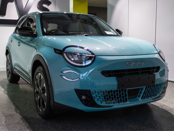 Fiat 600 SUV, Petrol Hybrid, 2025, Blue