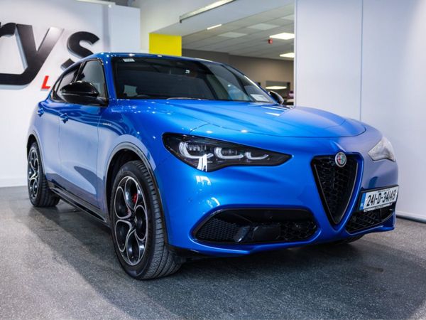 Alfa Romeo Stelvio Estate, Diesel, 2024, Blue
