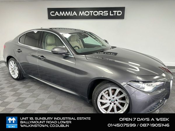 Alfa Romeo Giulia Saloon, Petrol, 2019, Grey