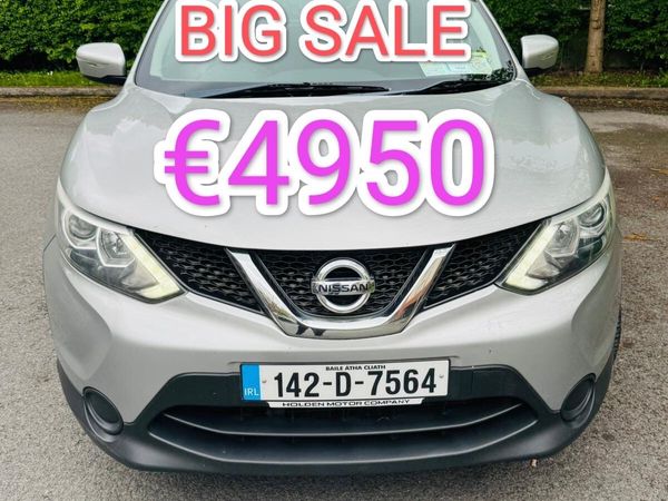 Nissan Qashqai Hatchback, Diesel, 2014, Silver