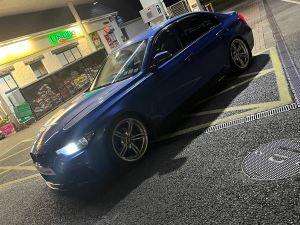 BMW 3-Series Saloon, Diesel, 2013, Blue