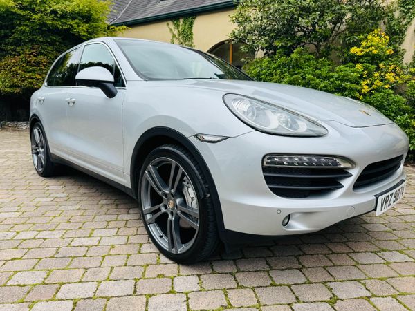 Porsche Cayenne SUV, Petrol, 2011, Silver