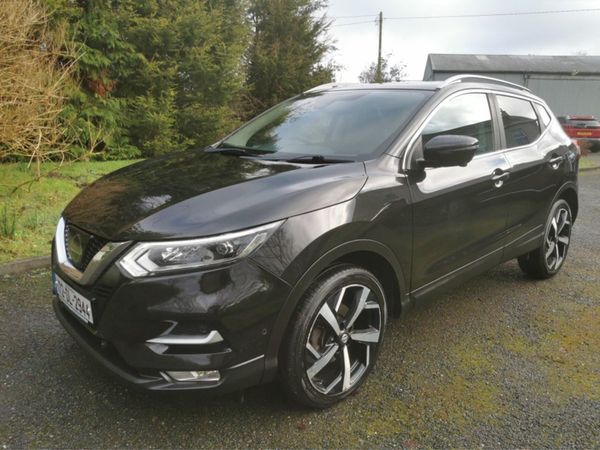 Nissan Qashqai SUV, Diesel, 2017, Black