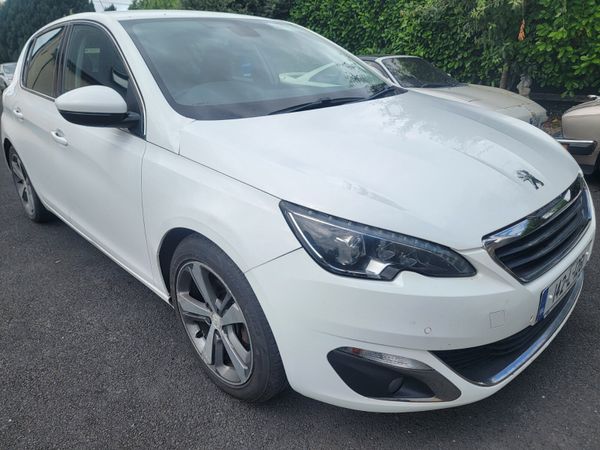 Peugeot 308 Hatchback, Diesel, 2014, White