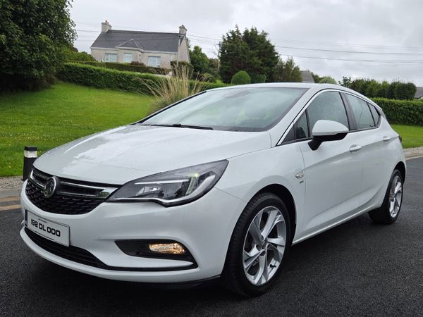 Vauxhall Astra Hatchback, Diesel, 2018, White