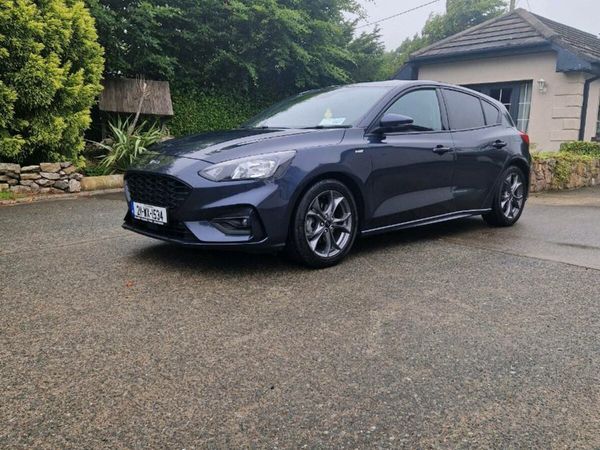 Ford Focus Hatchback, Diesel, 2021, Blue