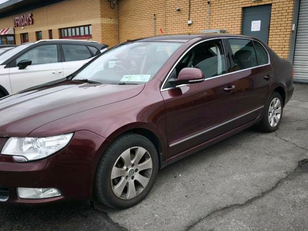 Skoda Superb Saloon, Diesel, 2010, Red