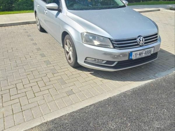Volkswagen Passat Estate, Diesel, 2011, Silver